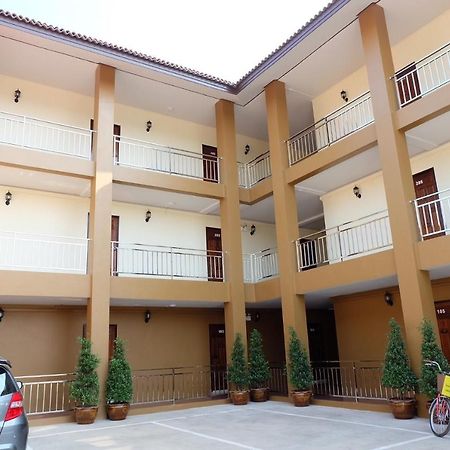 Benya Hotel Nan Exterior foto